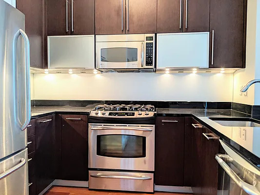 Rented by PocketBroker Inc | media 32