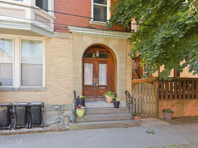 2nd image of 107 Washington Street