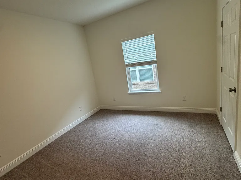 4725 Majestic Palm St — Photo 29