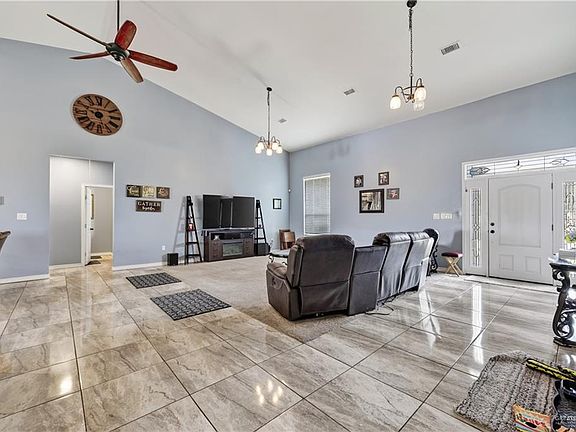 3rd image of 23622 Oak Knoll Dr