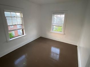 969 Nathaniel Rd APT 4, Cleveland, OH 44110