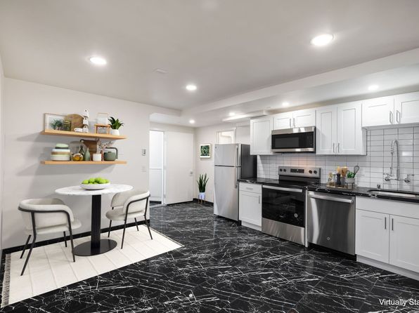 3901 Stone Way N Suite 203