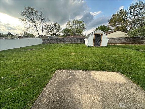 3rd image of 2216 Minnesota Dr