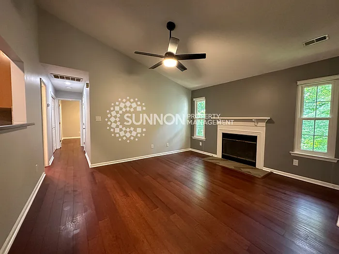 2 bed, 2.0 bath, 982 sqft, $1,850 — Photo 3