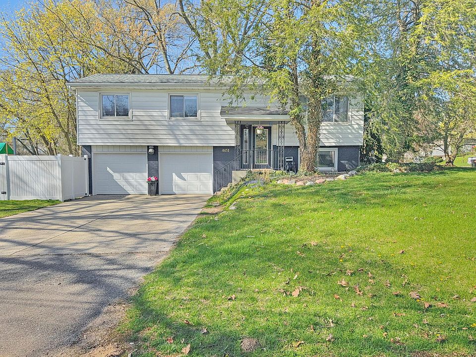 1st image of 4451 Bonanza Dr NE