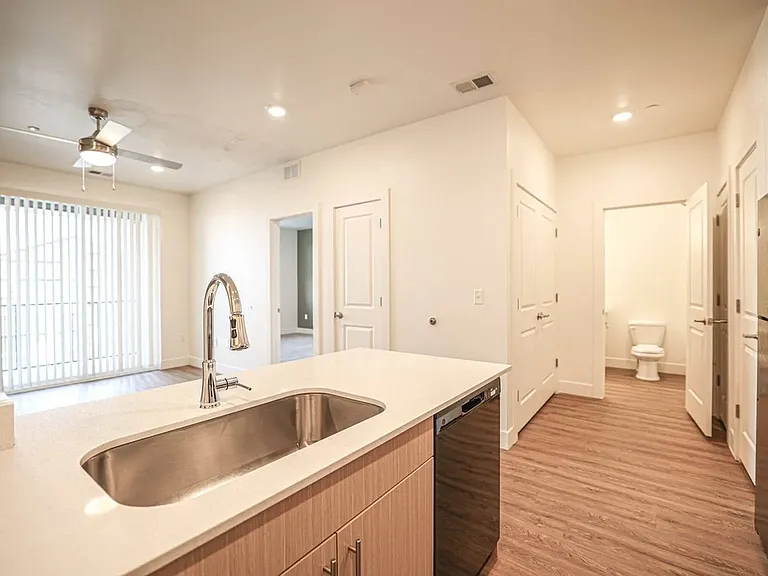 Northgate Apartments — Photo 27