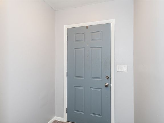 5th image of 1725 S Bayberry Dr