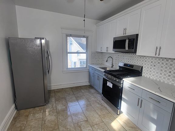 3rd image of 228 Claremont Ave Floor 2