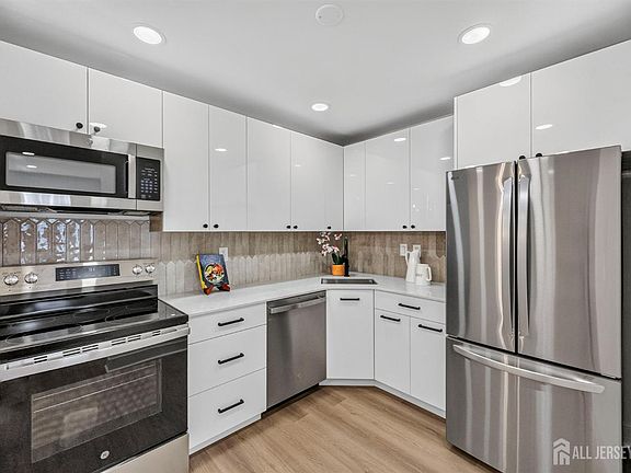 2nd image of 9011 Tamarron Dr