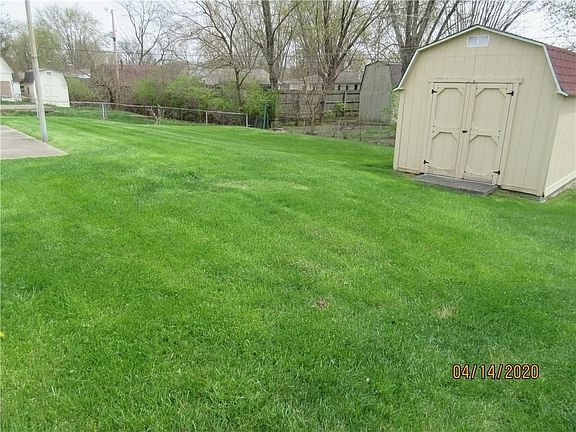 4th image of 219 Dunbar Dr