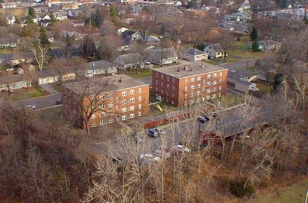 1st image of 120 Knollcrest Dr