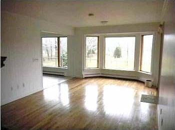 3rd image of 7136 Leonard St