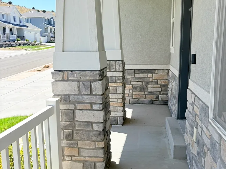 2693 E Gambel Oaks Dr — Photo 3