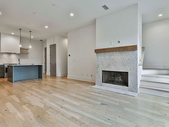 3rd image of 335 Sage Ln