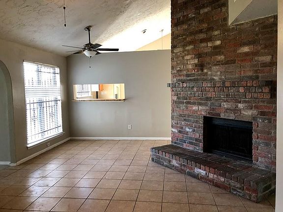 4th image of 6222 Clayridge Dr