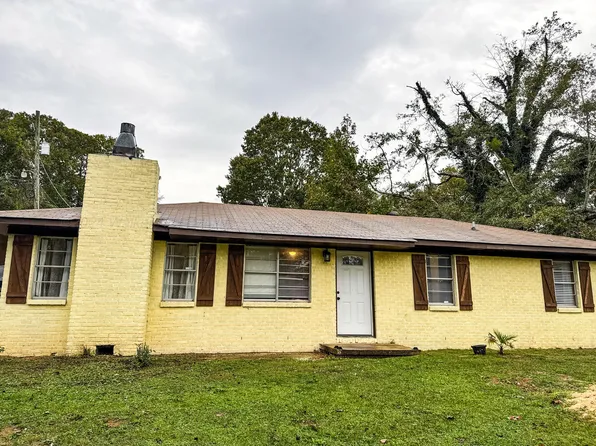 908 2nd Ave SW, Fayette, AL 35555