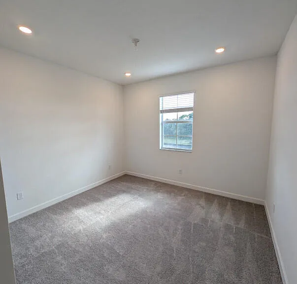 6831 Cobia Cir — Photo 12