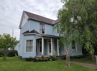 411 E Washington St, Winchester, IN 47394