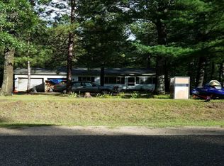 6869 Bear Lake Dr, Johannesburg, MI 49751