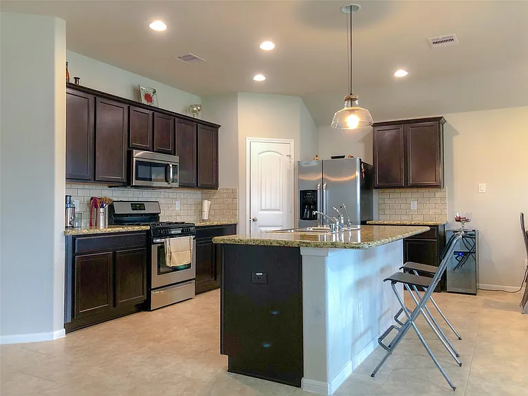 3310 McDonough Way — Photo 4