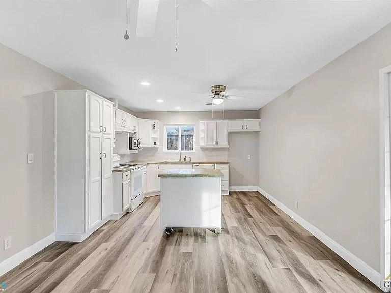 3401 Cardinal Ave — Photo 6