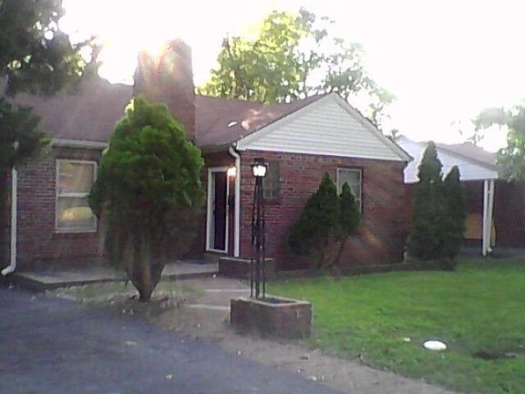 5th image of 8408 Braddock Dr