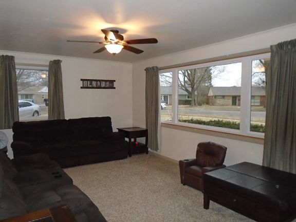 3rd image of 1408 Rebecca Dr