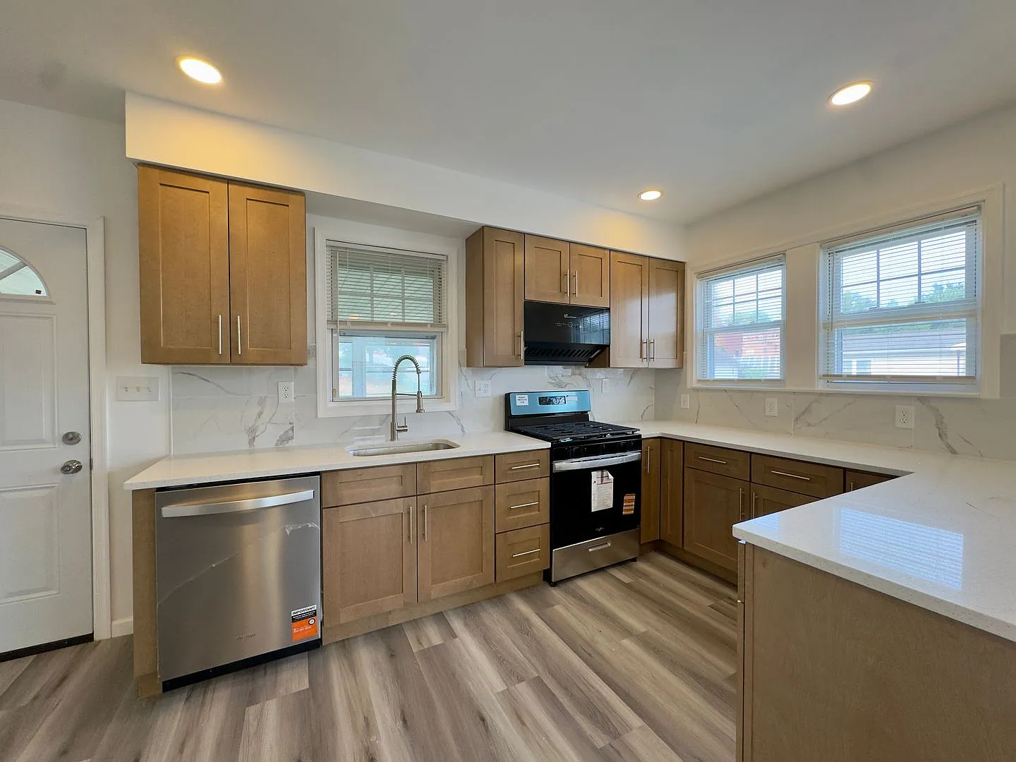 Charming 4BD/2BA Home in Arbutus, MD! — Photo 4