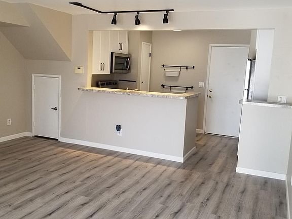 2nd image of 4901 E Calle Los Cerros #179