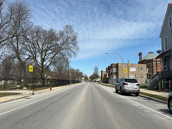4th image of 6629 S Racine Ave