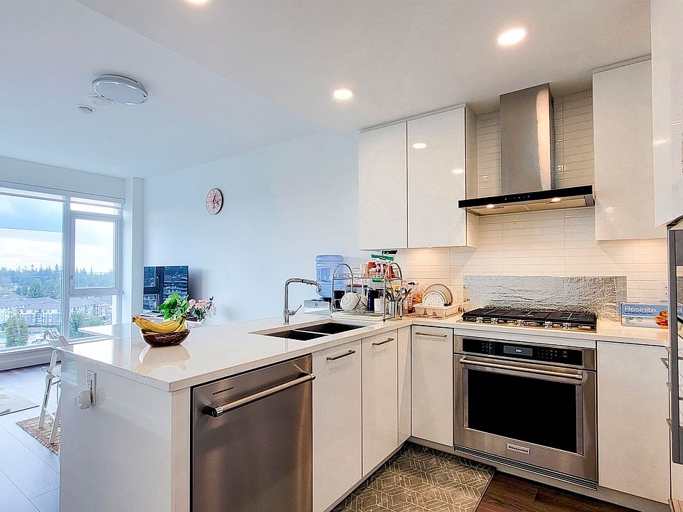 1st image of 518 Clarke Rd #1204