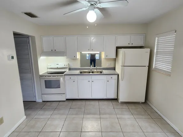 510 Michigan St, Mount Dora, FL 32757