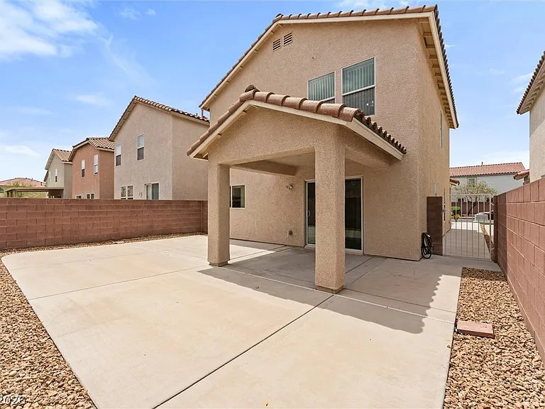 7660 Hope Valley St — Photo 11
