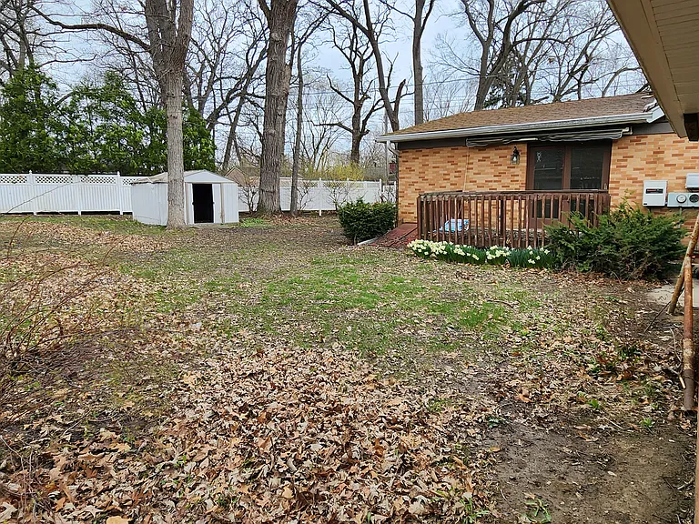 715 Williams Dr — Photo 12