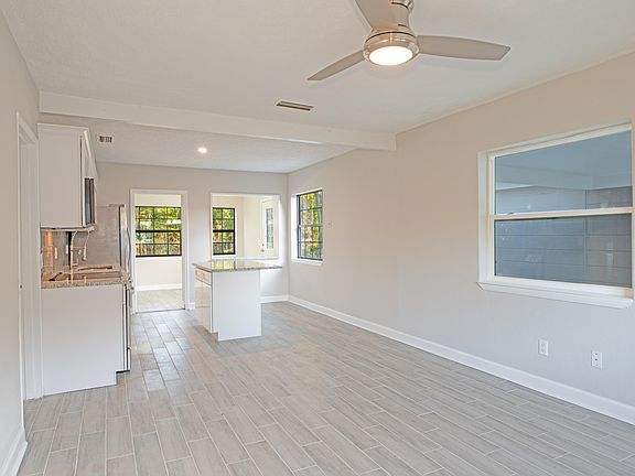 4th image of 3645 Copper Cir E