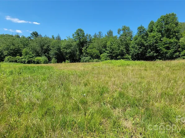 90 Mystic Mountain Dr, Brevard, NC 28712