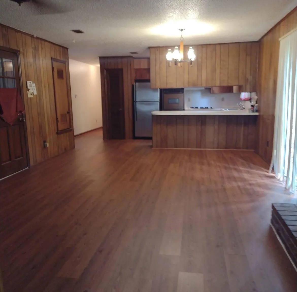 3 bed, 1434 sqft, $1,600 — Photo 1