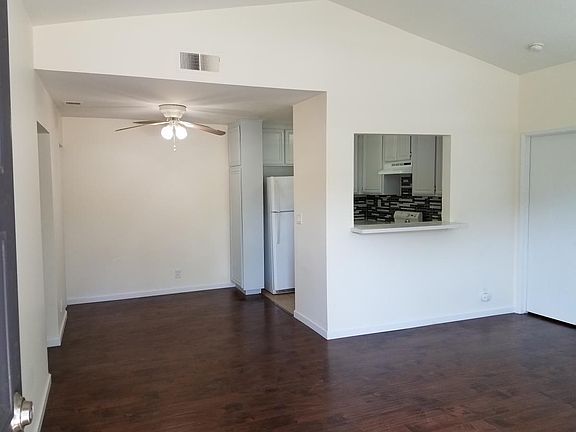 Living Room/ Dining Room