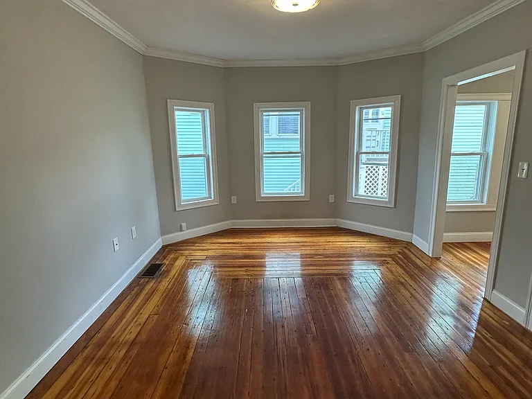 110 Crescent Ave #1 — Photo 3