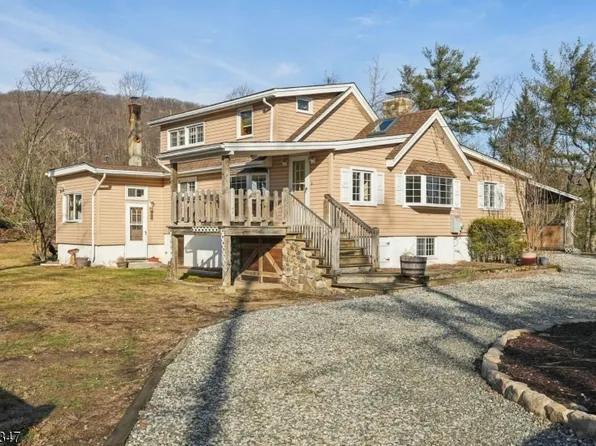30 Quigley Rd, West Milford Twp., NJ 07421