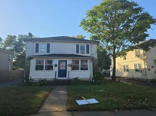 87-89 Sisson St, East Hartford, CT 06118