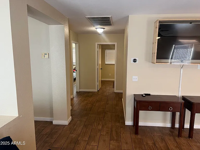 3020 W Red Fox Rd #3020 — Photo 1
