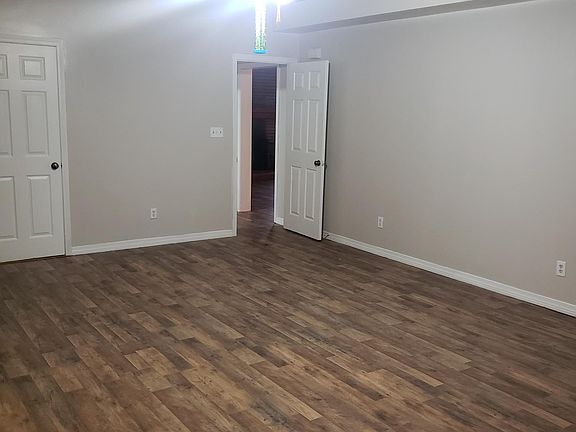 4th image of 1874 Ponderosa Dr
