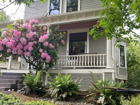 104 NE Failing St, Portland, OR 97212