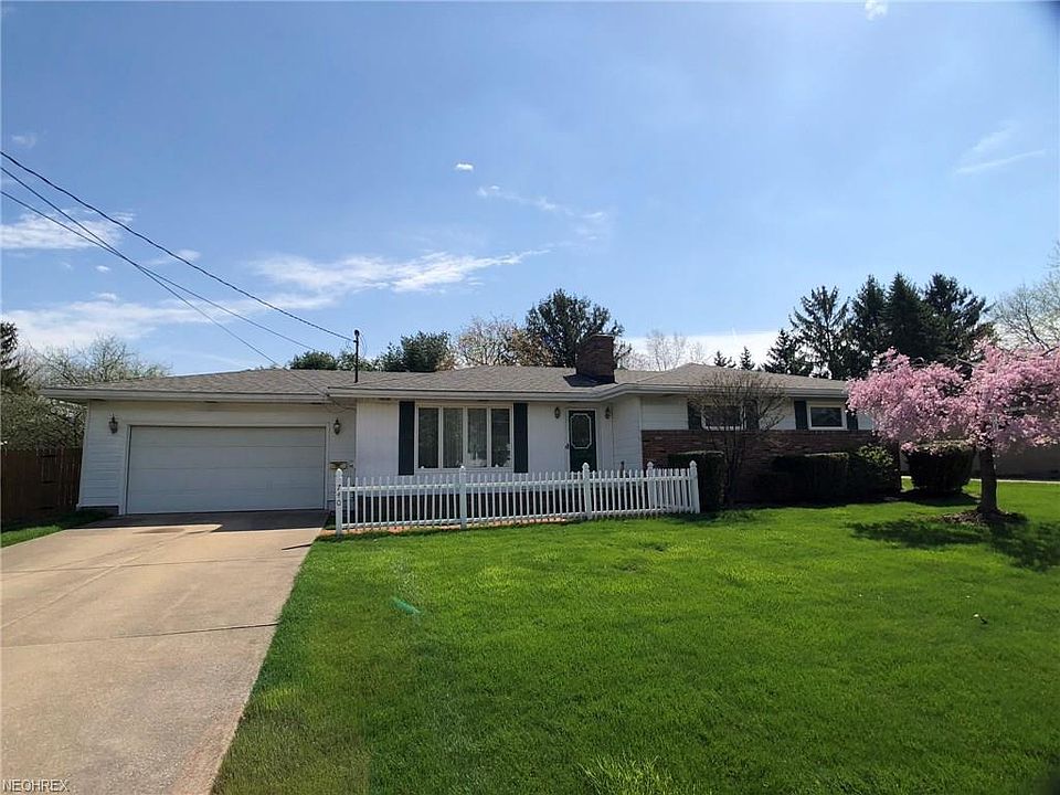 2nd image of 740 Shaker Dr