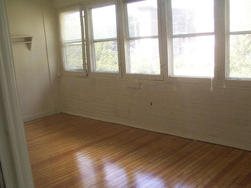 Enclosed porch
