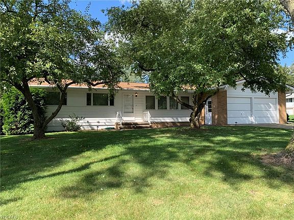 2nd image of 8307 Longview Dr NE