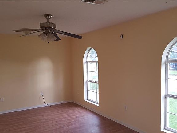 3rd image of 7511 Hansbrough St