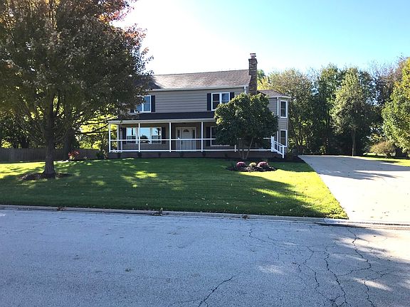 3rd image of 23851 W Plainsman Cir