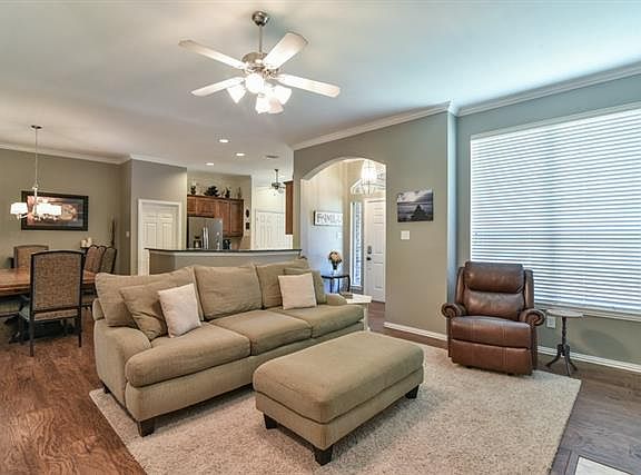 5th image of 3025 Big Springs Dr